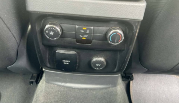 2017 Ford Everest Ambiente Easy Finance Great value 8.jpg